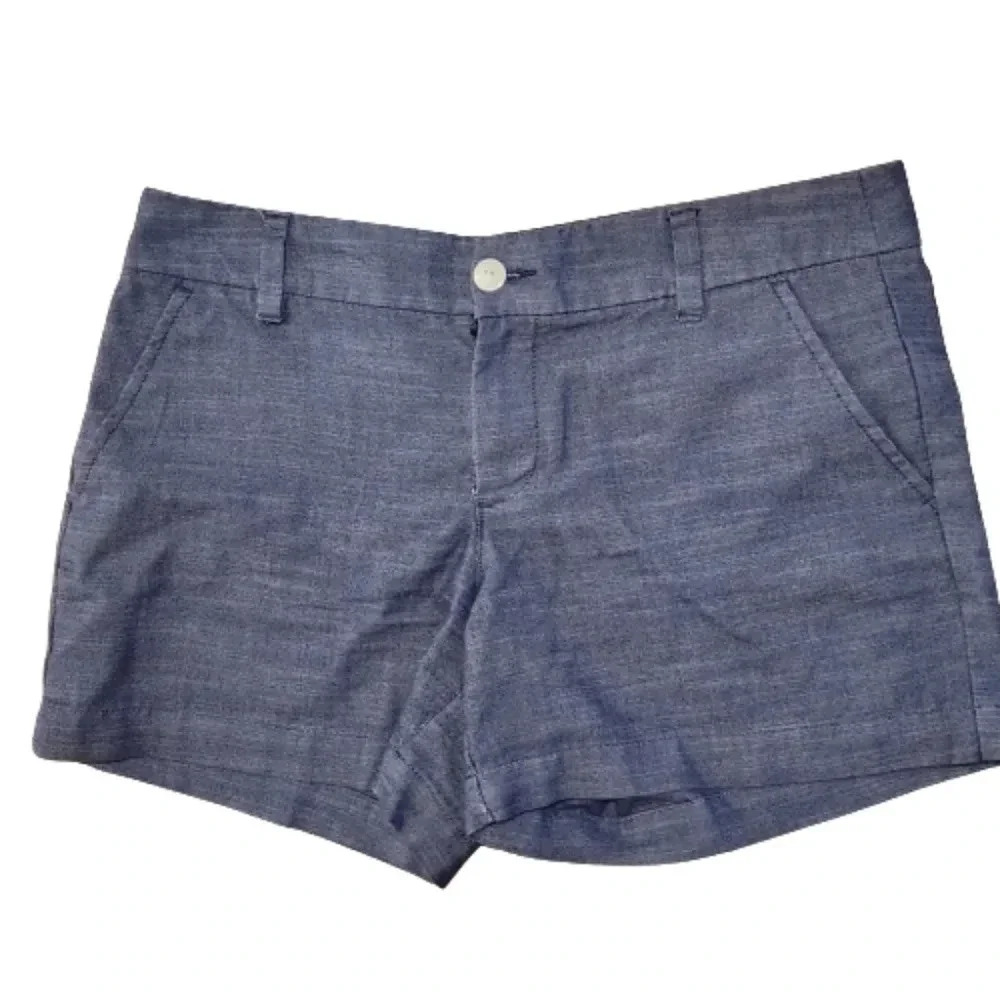 Tommy Hilfiger lightweight jean shorts Size 10